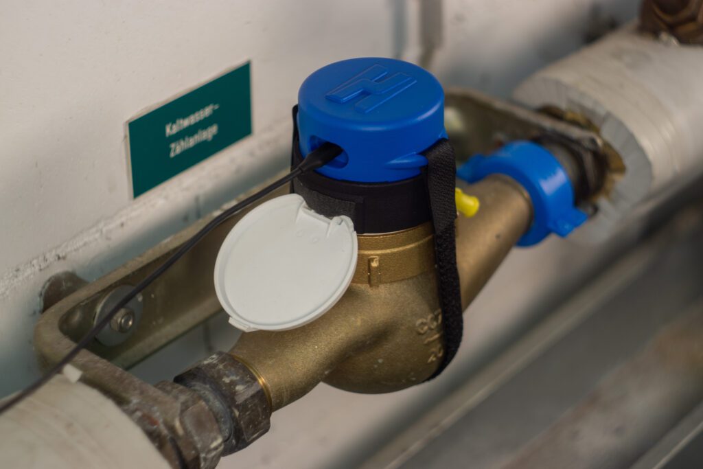 hydropmeter auf dem Hauswasserzähler
